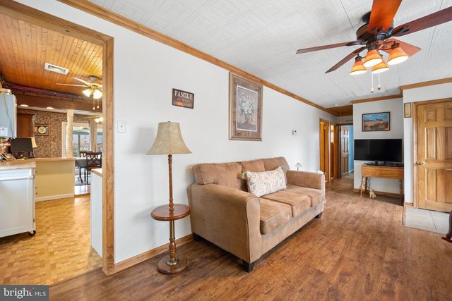 2836 WINDSOR DR, Bensalem, PA 19020