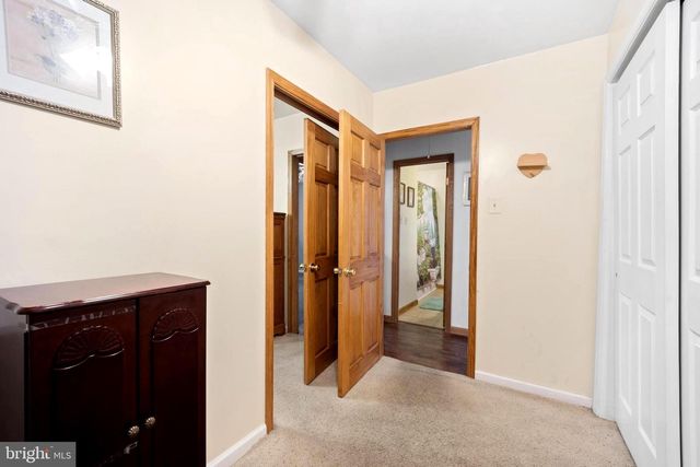 2836 WINDSOR DR, Bensalem, PA 19020