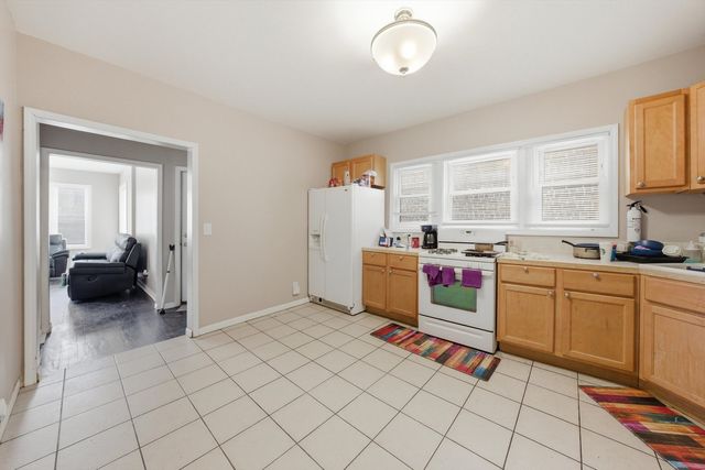 7948 S Drexel Avenue, Chicago, IL 60619