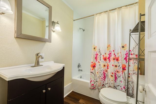 919 N Avenue A, Freeport, TX 77541