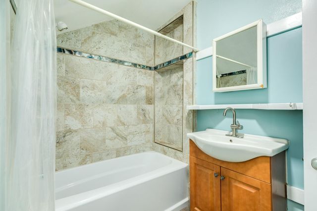 919 N Avenue A, Freeport, TX 77541