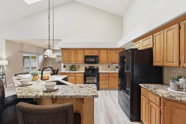 1511 E 54th Ln, Spokane, WA 99223
