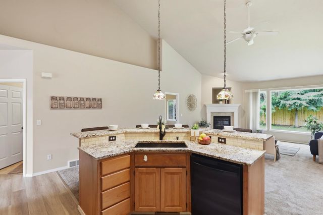 1511 E 54th Ln, Spokane, WA 99223