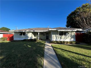 18735 Nordhoff, Northridge, CA 91324