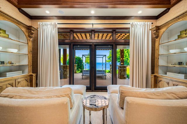 5707 Bay Shore Drive, Sturgeon Bay, WI 54235