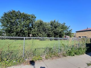 338 S Artesian Avenue, Chicago, IL 60612