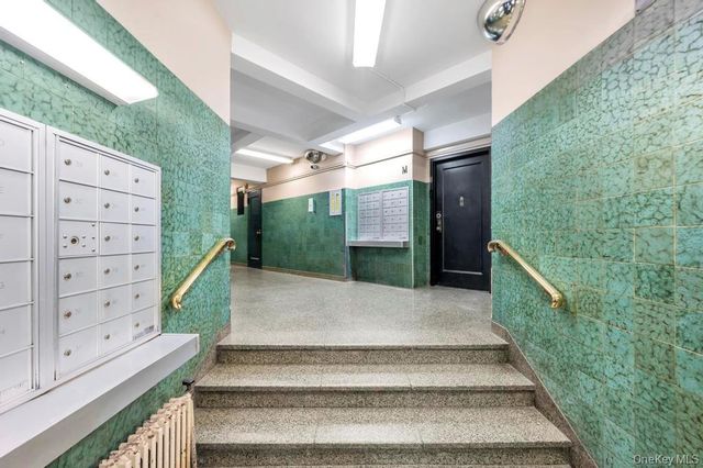 1690 Metropolitan Avenue 1E, Bronx, NY 10462