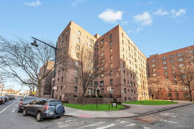 1690 Metropolitan Avenue 1E, Bronx, NY 10462