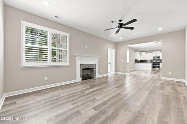925 Cardinal Place, Vass, NC 28394