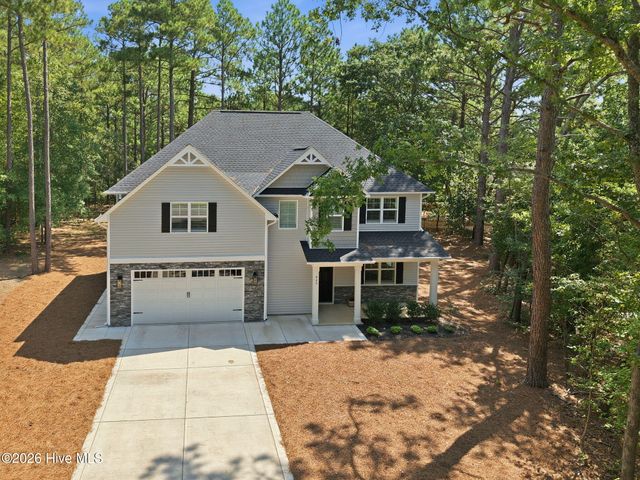 925 Cardinal Place, Vass, NC 28394