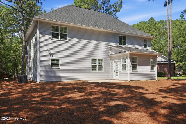 925 Cardinal Place, Vass, NC 28394