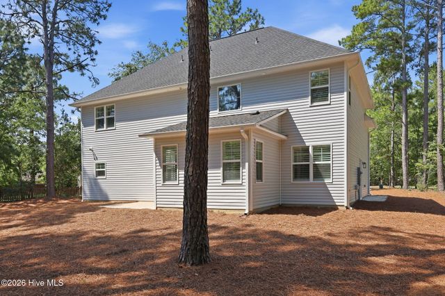 925 Cardinal Place, Vass, NC 28394