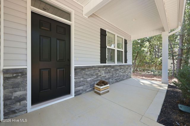 925 Cardinal Place, Vass, NC 28394