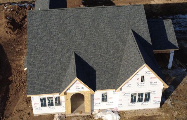 W8778 Blue Violet Court, Cambridge, WI 53523