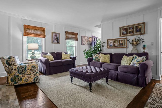 1626 Devonshire DRIVE, Cedarburg, WI 53012