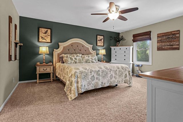 1626 Devonshire DRIVE, Cedarburg, WI 53012