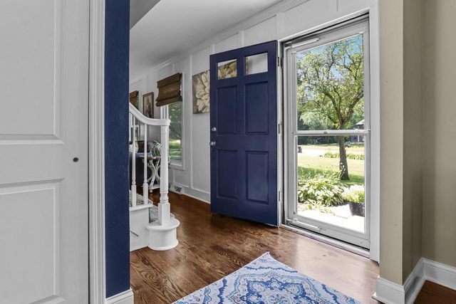 1626 Devonshire DRIVE, Cedarburg, WI 53012