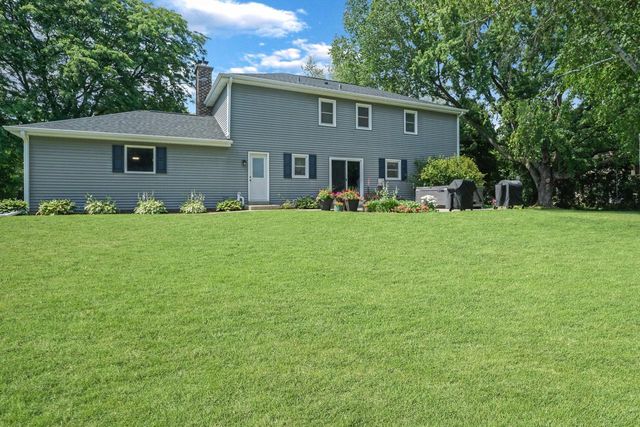 1626 Devonshire DRIVE, Cedarburg, WI 53012