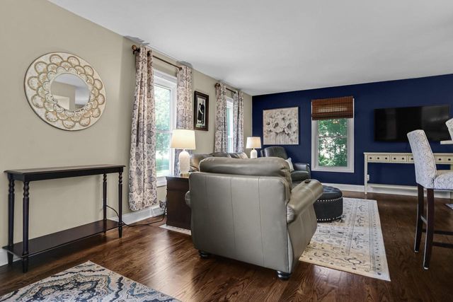 1626 Devonshire DRIVE, Cedarburg, WI 53012