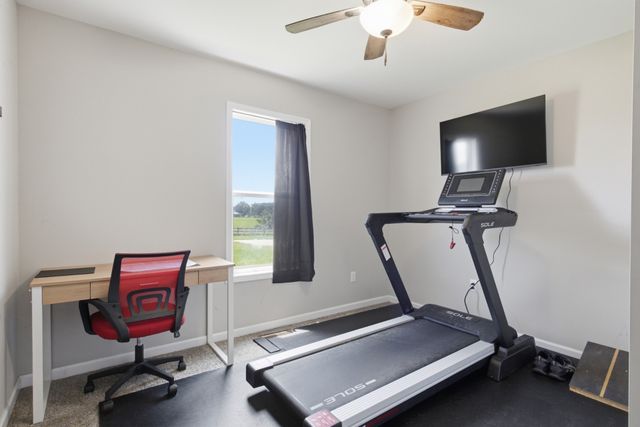 450 N Point Dr, Summertown, TN 38483
