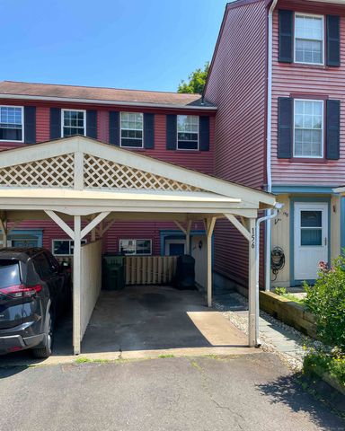 156 Rising Trail Drive 156, Middletown, CT 06457