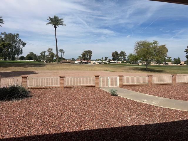 9554 E Fairway Boulevard, Sun Lakes, AZ 85248