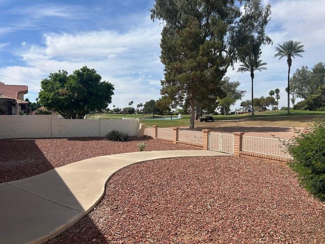 9554 E Fairway Boulevard, Sun Lakes, AZ 85248