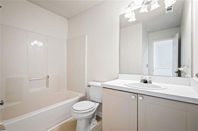 5962 Rosie SE Lane, Mableton, GA 30126