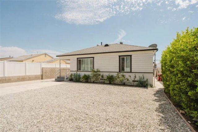 10826 Roscoe Boulevard, Sun Valley, CA 91352