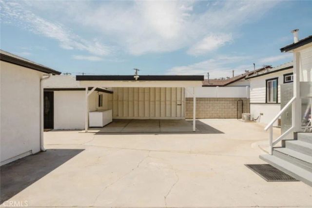 10826 Roscoe Boulevard, Sun Valley, CA 91352