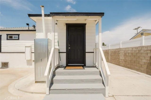 10826 Roscoe Boulevard, Sun Valley, CA 91352