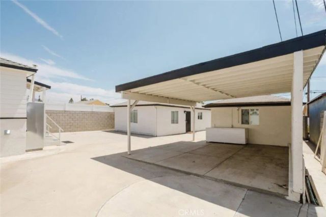 10826 Roscoe Boulevard, Sun Valley, CA 91352