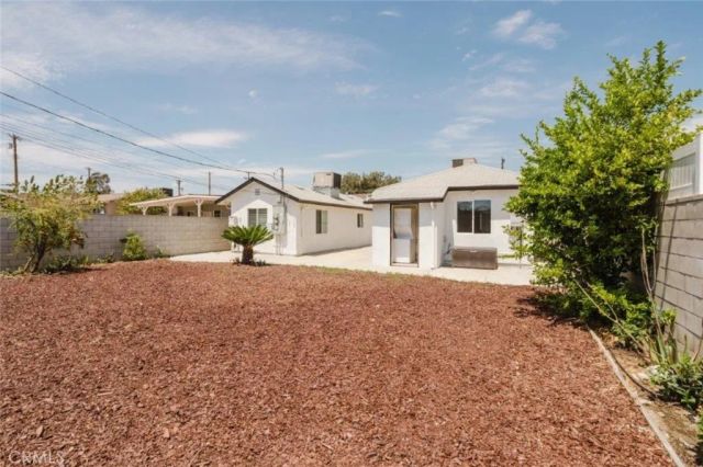 10826 Roscoe Boulevard, Sun Valley, CA 91352