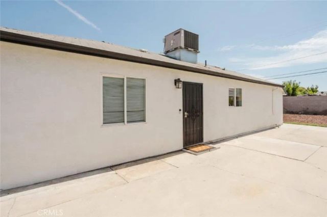 10826 Roscoe Boulevard, Sun Valley, CA 91352