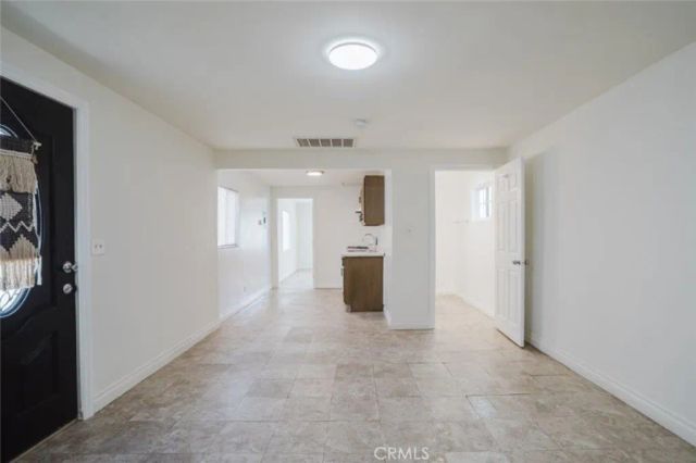10826 Roscoe Boulevard, Sun Valley, CA 91352