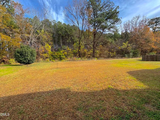 2422 Quarry Ridge Lane, Raleigh, NC 27610