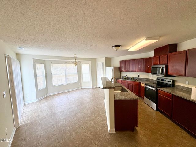 2422 Quarry Ridge Lane, Raleigh, NC 27610