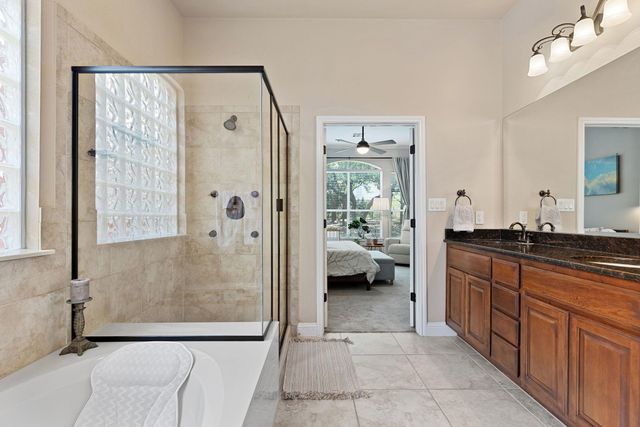 370 Ledge Stone DR, Austin, TX 78737