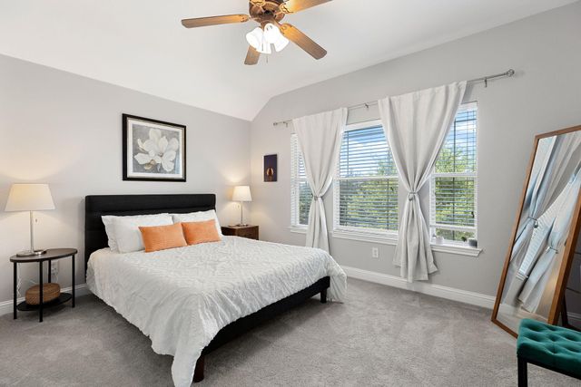 370 Ledge Stone DR, Austin, TX 78737