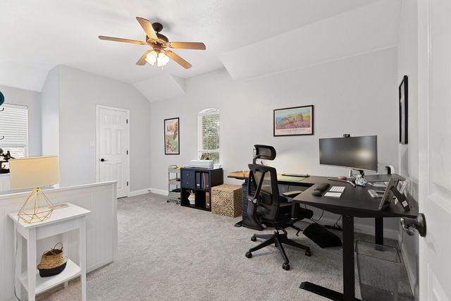 370 Ledge Stone DR, Austin, TX 78737