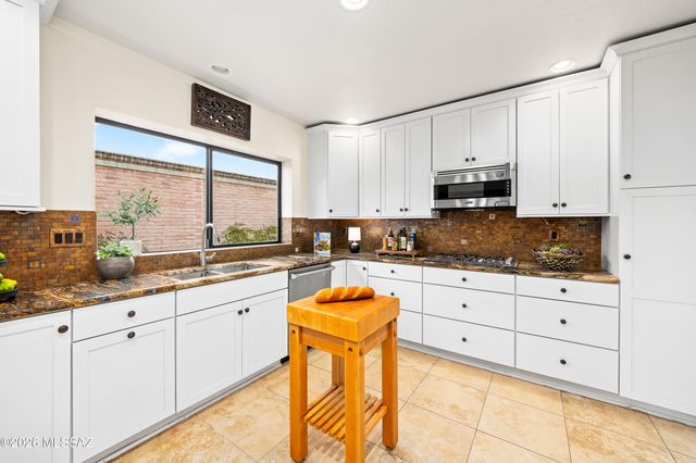 4240 E Pontatoc Canyon Drive, Tucson, AZ 85718