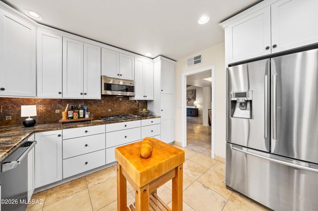 4240 E Pontatoc Canyon Drive, Tucson, AZ 85718