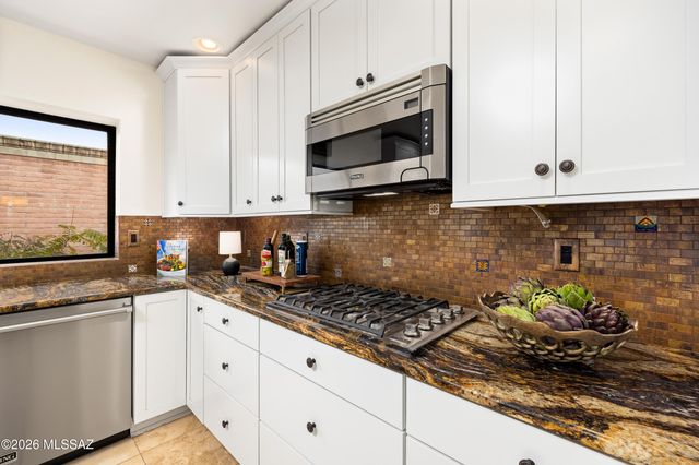 4240 E Pontatoc Canyon Drive, Tucson, AZ 85718