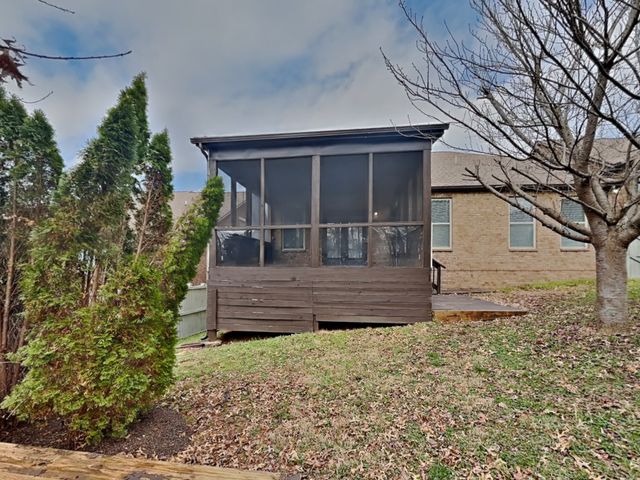 130 Cobbler Cir, Hendersonville, TN 37075