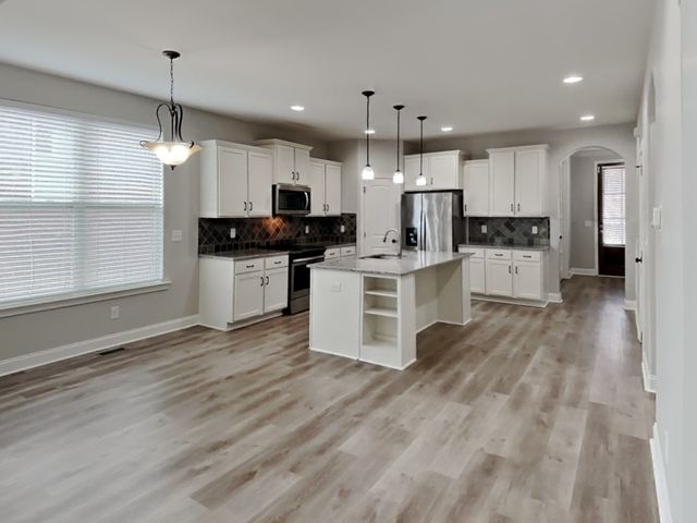 130 Cobbler Cir, Hendersonville, TN 37075