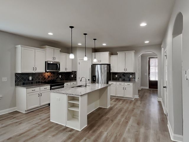 130 Cobbler Cir, Hendersonville, TN 37075