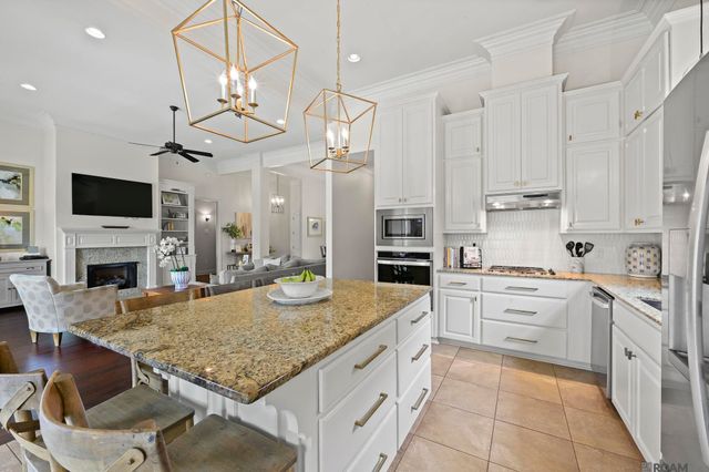 9777 Market West Dr, Baton Rouge, LA 70810