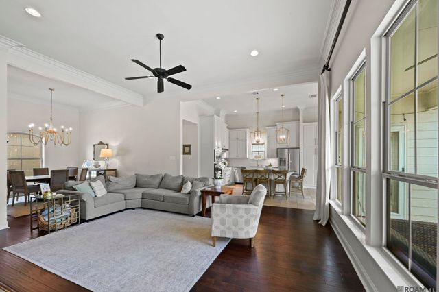 9777 Market West Dr, Baton Rouge, LA 70810