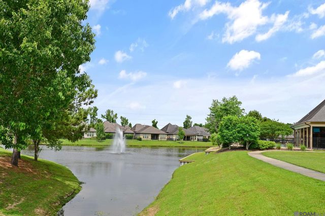 9777 Market West Dr, Baton Rouge, LA 70810
