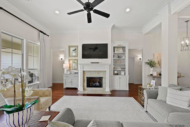 9777 Market West Dr, Baton Rouge, LA 70810